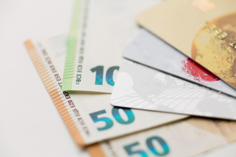 Kurs celny – co należy o nim wiedzieć?